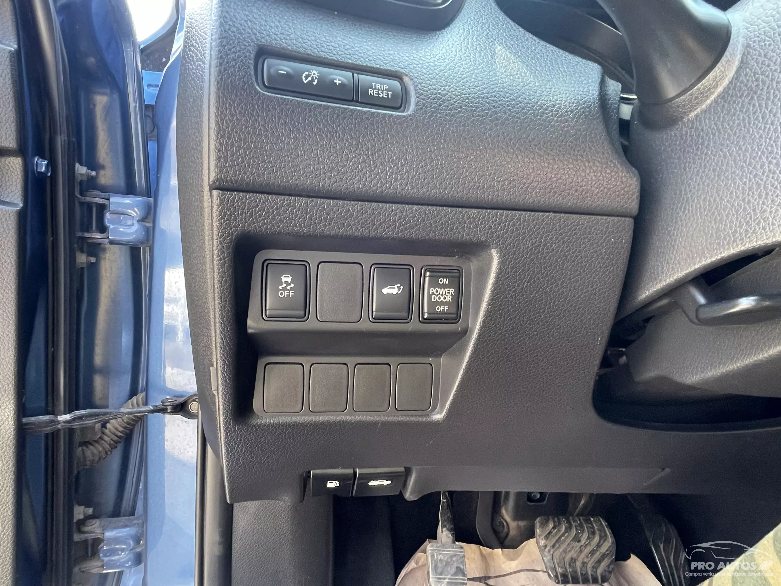 Nissan X-Trail VUD