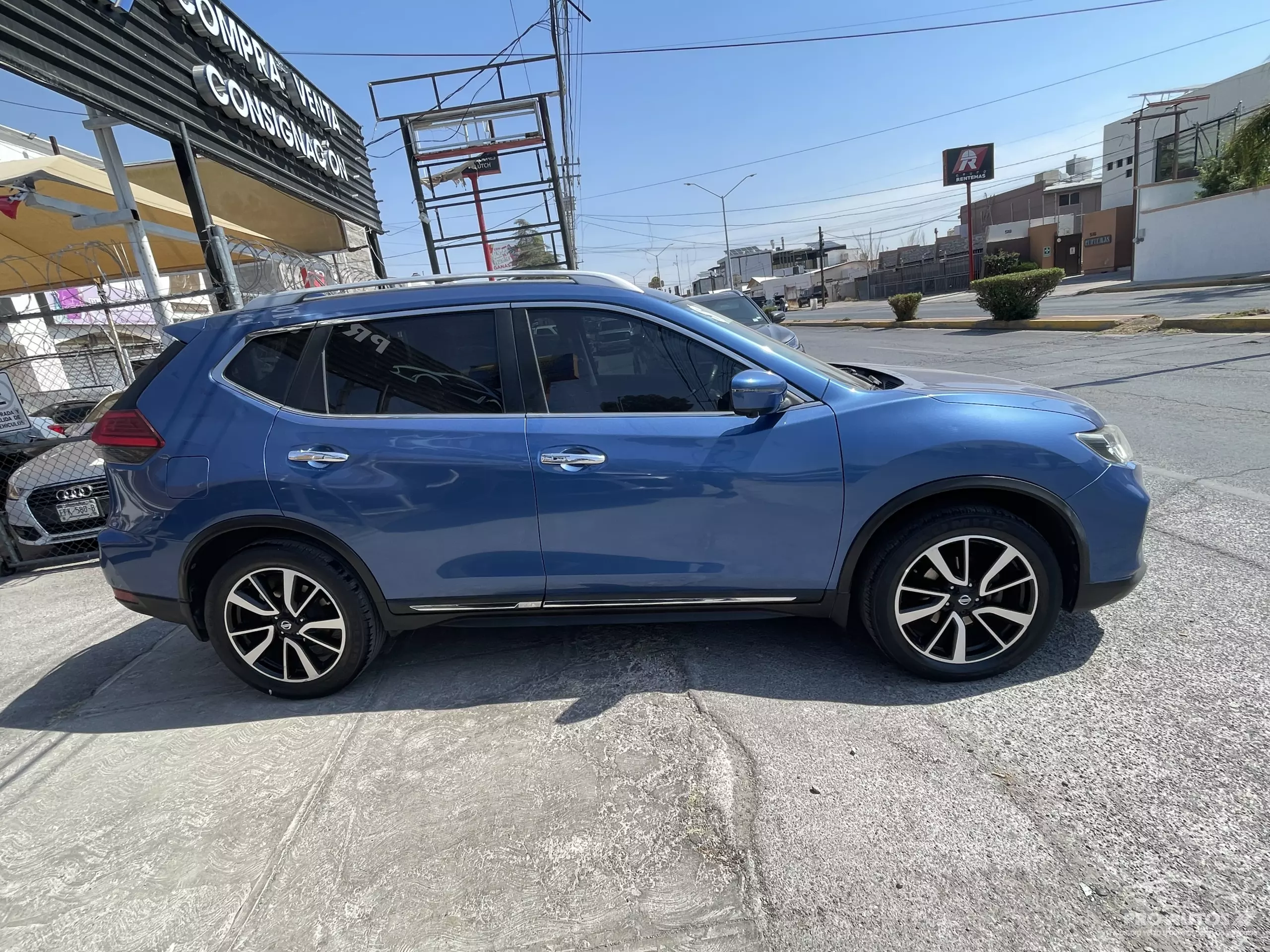 Nissan X-Trail VUD