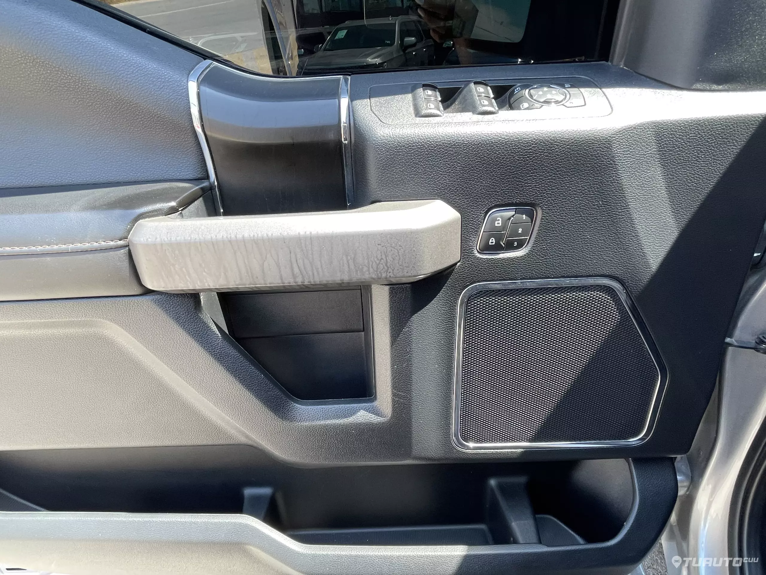 Ford Lobo Pick-Up