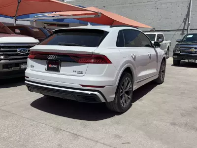 Audi Q8 VUD 2020