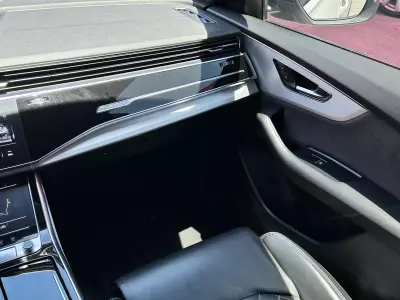 Audi Q8 VUD 2020