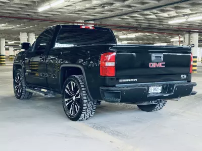 GMC Sierra Pick-Up 4x4 2016