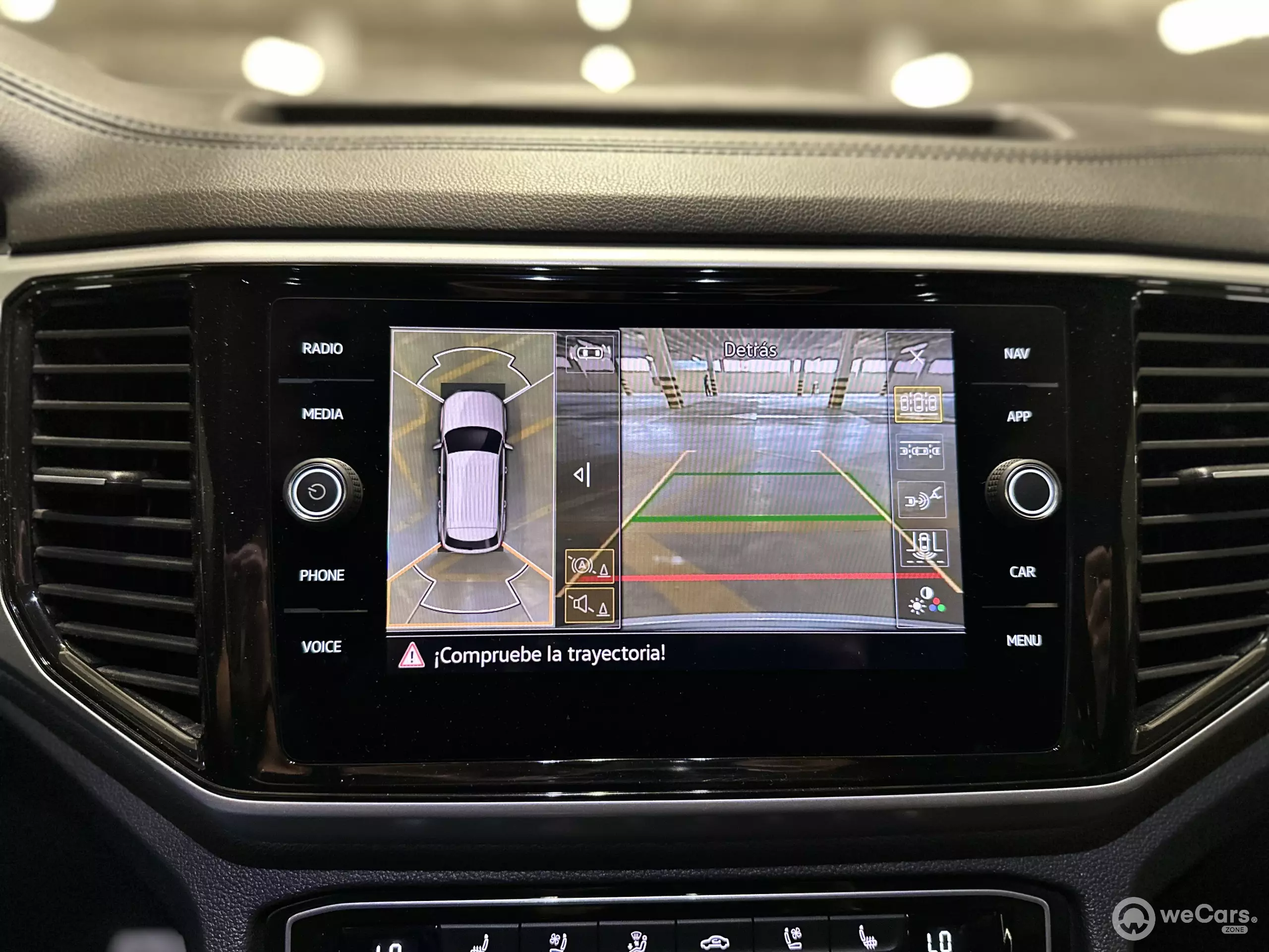 Volkswagen Cross Sport VUD