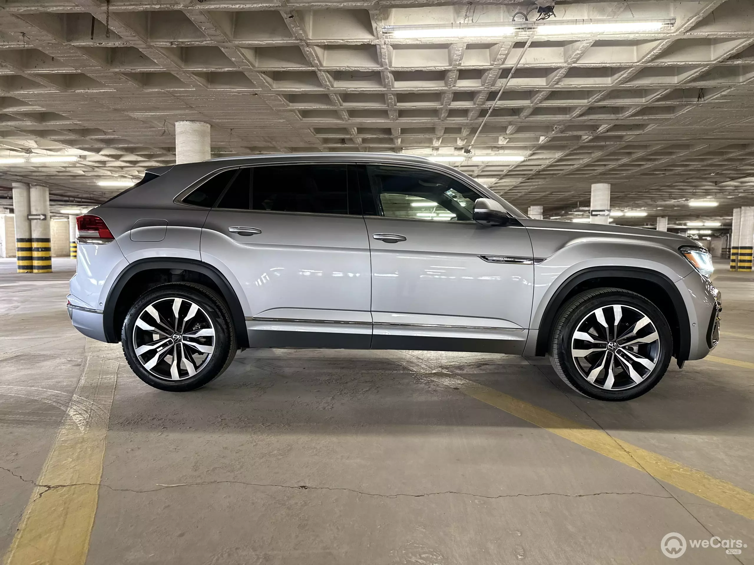 Volkswagen Cross Sport VUD