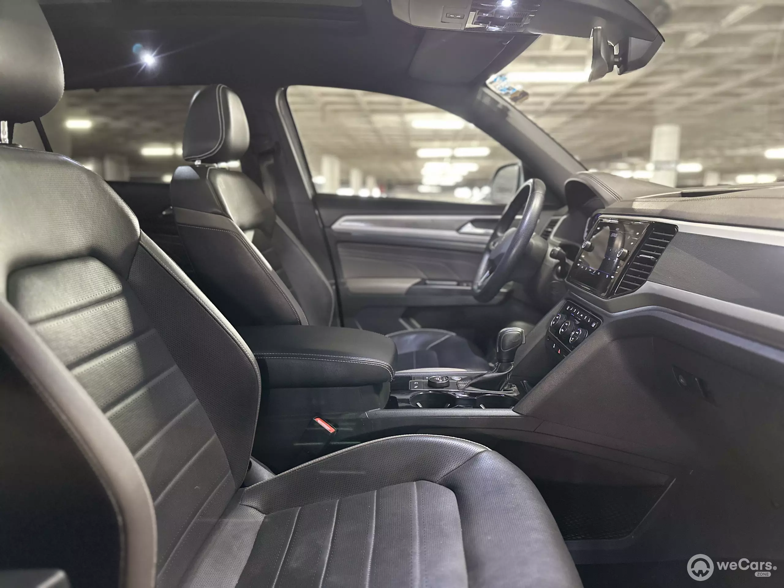 Volkswagen Cross Sport VUD