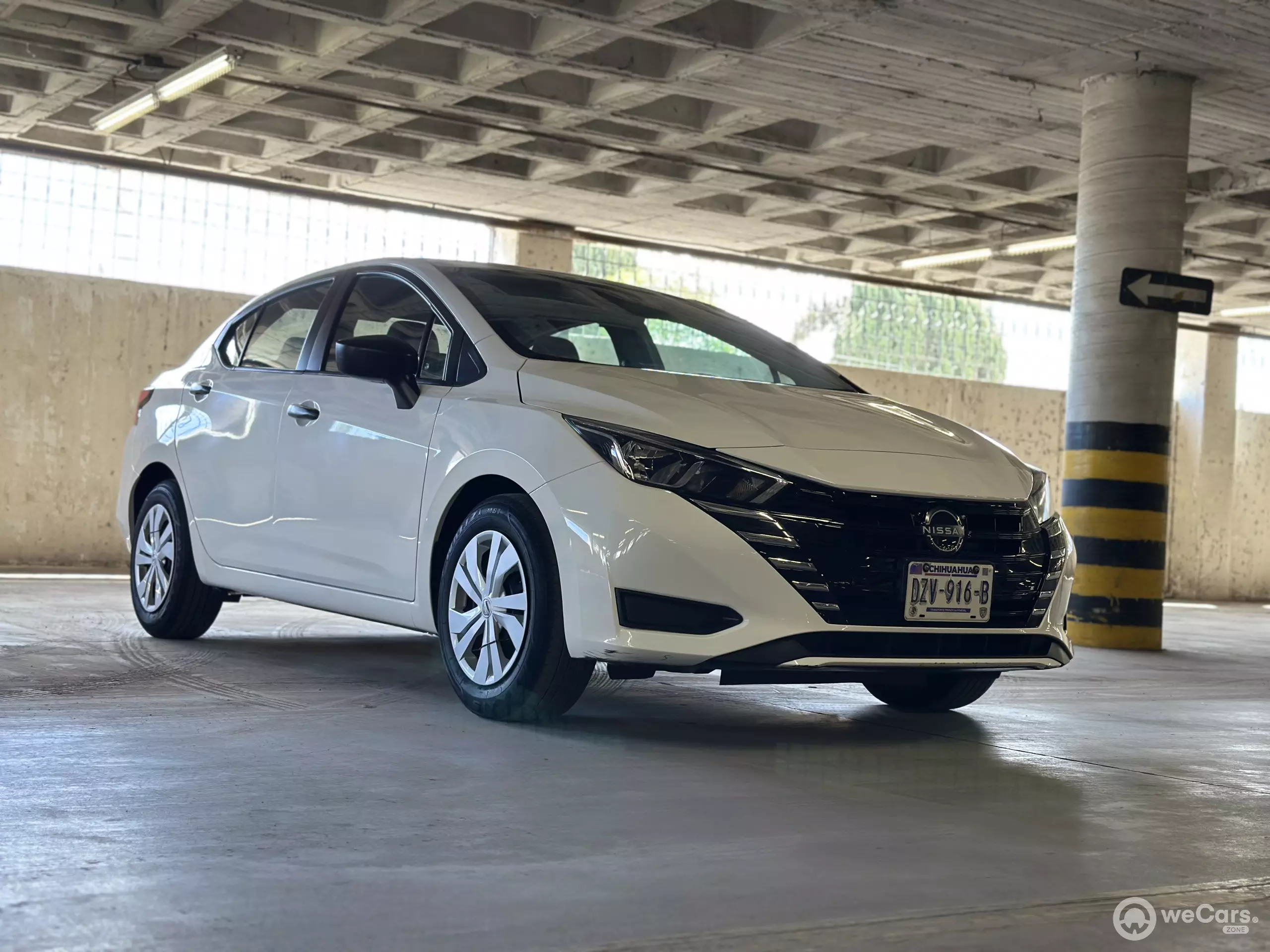 Nissan Versa 2023
