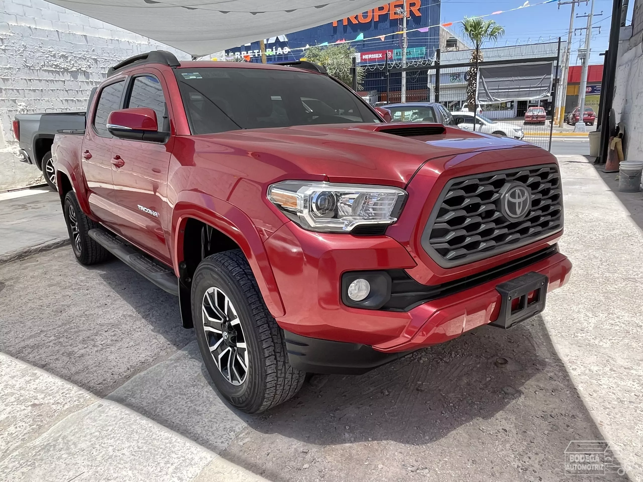 Toyota Tacoma Pick-Up