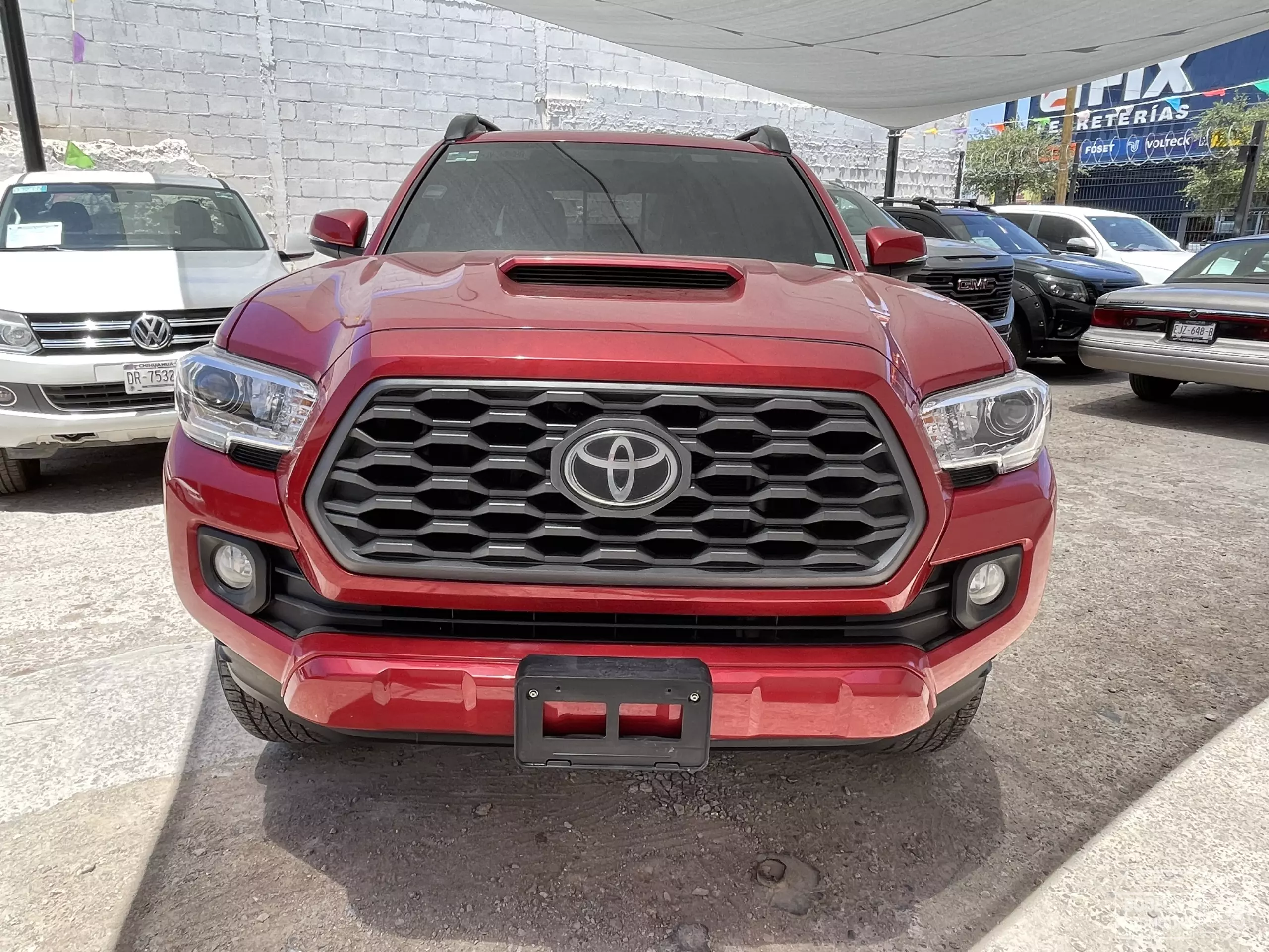 Toyota Tacoma Pick-Up