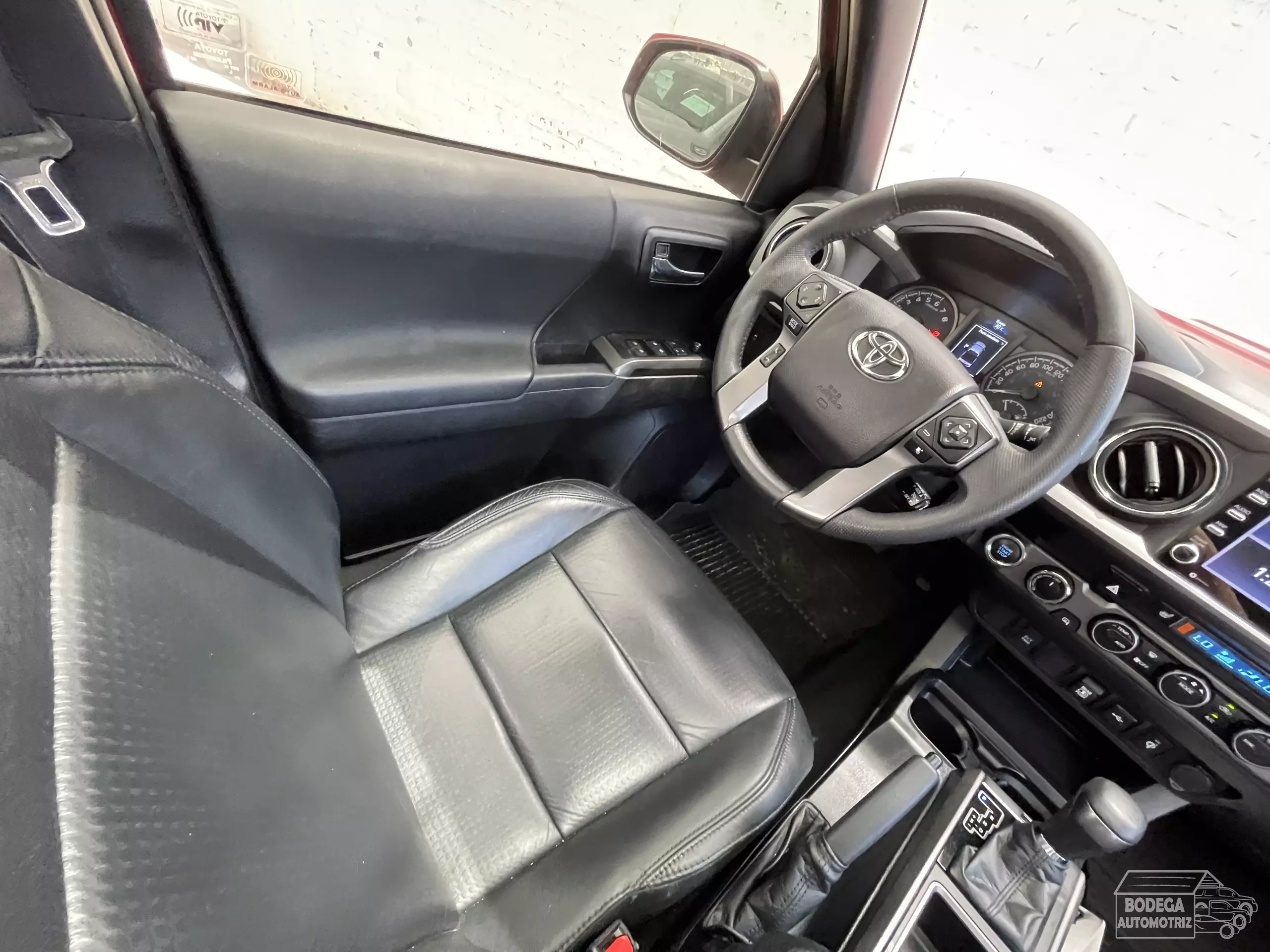 Toyota Tacoma Pick-Up