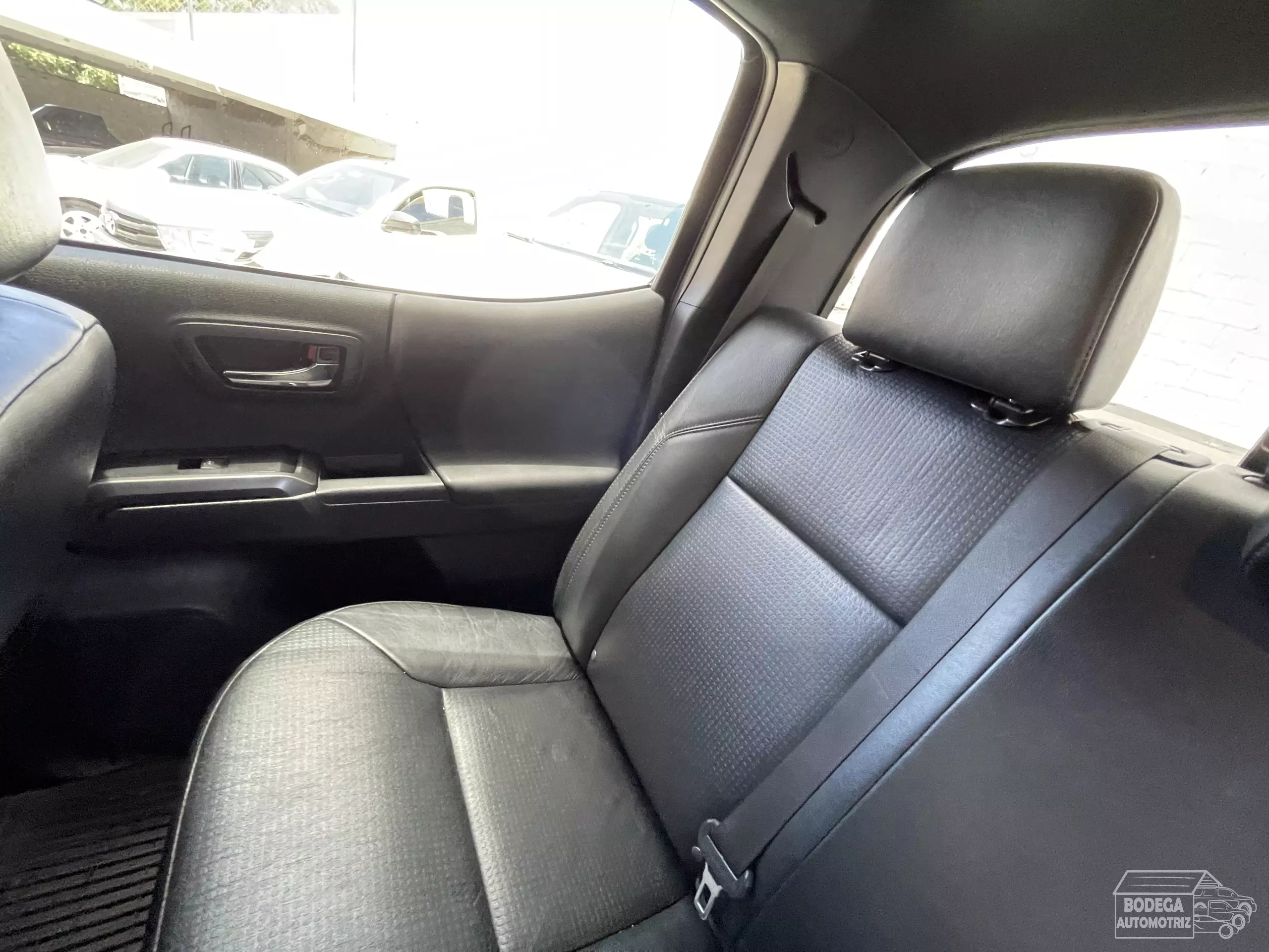 Toyota Tacoma Pick-Up