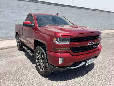Chevrolet Silverado 2500 y Cheyenne Pick-Up 2018