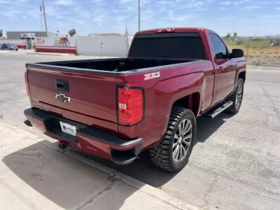 Chevrolet Silverado 2500 y Cheyenne Pick-Up 2018