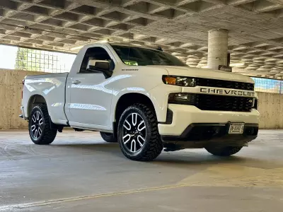 Chevrolet Silverado Pick-Up 2019