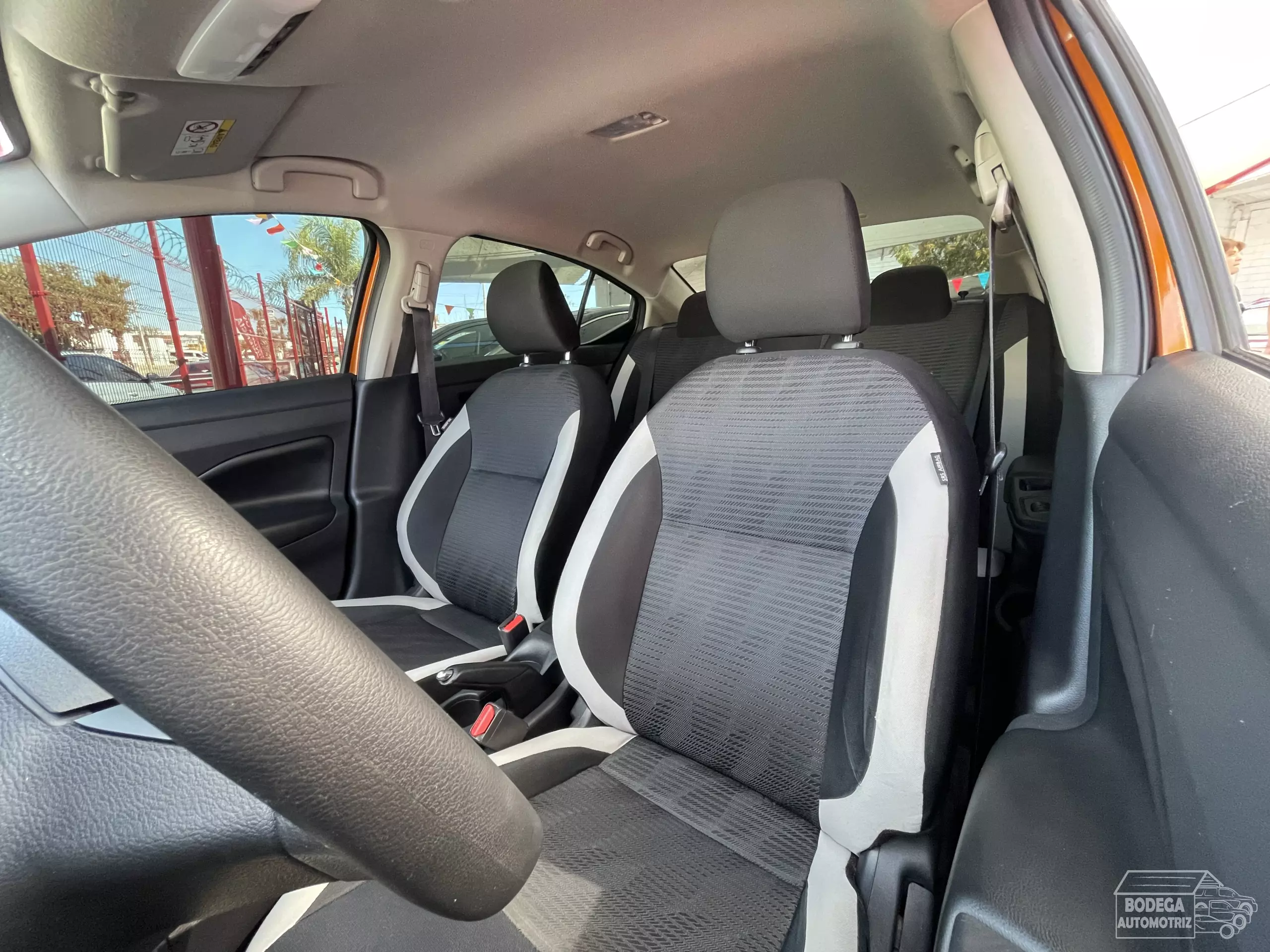 Nissan Versa
