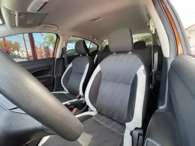Nissan Versa 2020