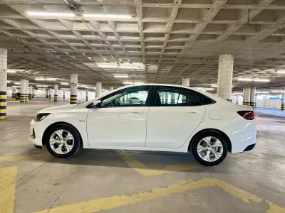Chevrolet Onix 2023