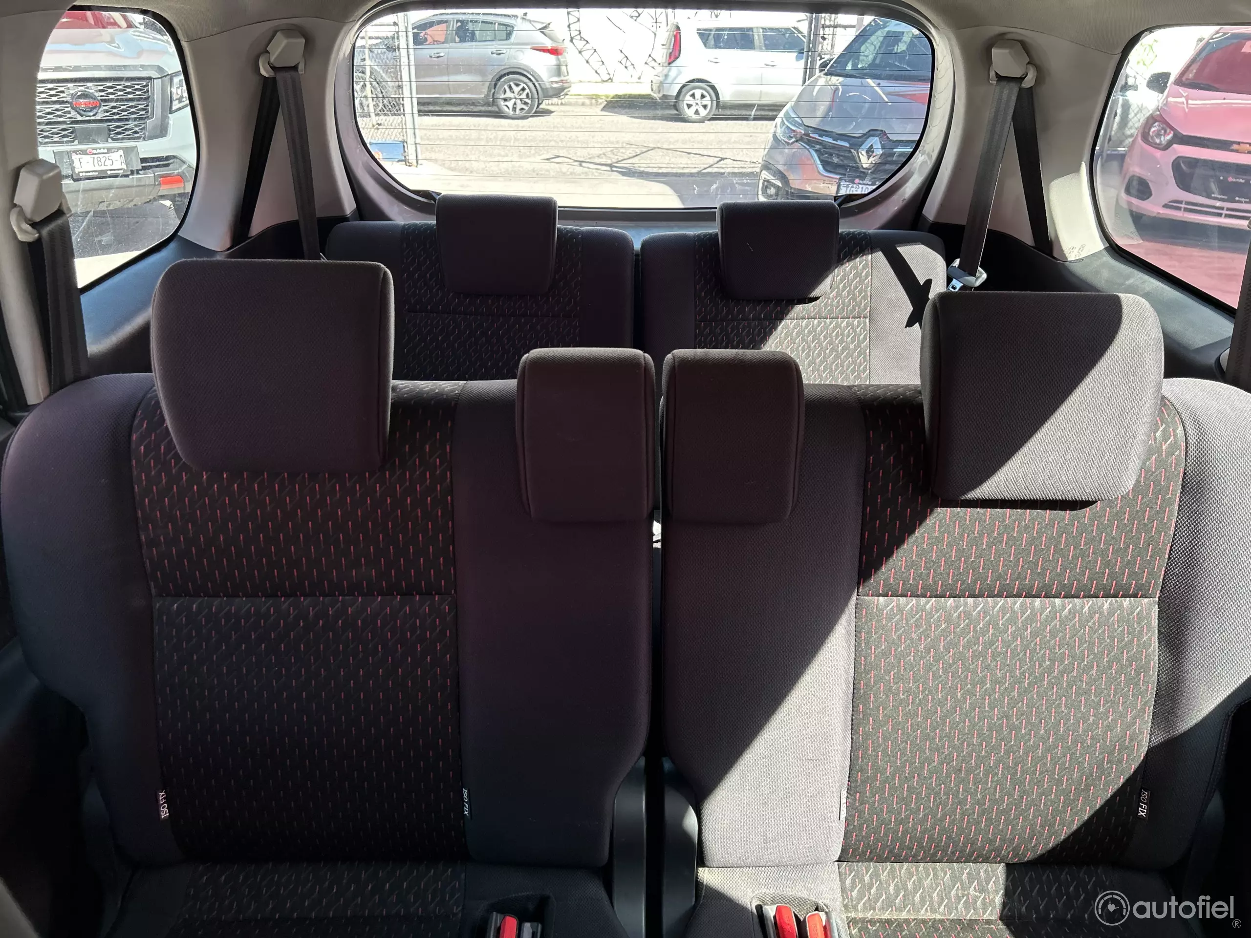 Toyota Avanza Minivan
