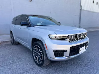 Jeep Grand Cherokee VUD 2022