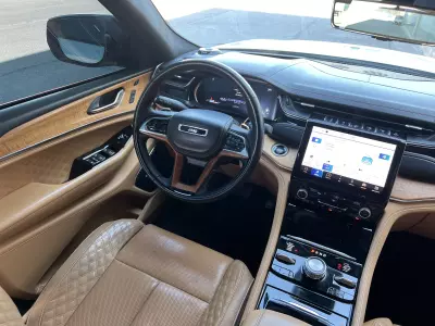 Jeep Grand Cherokee VUD 2022