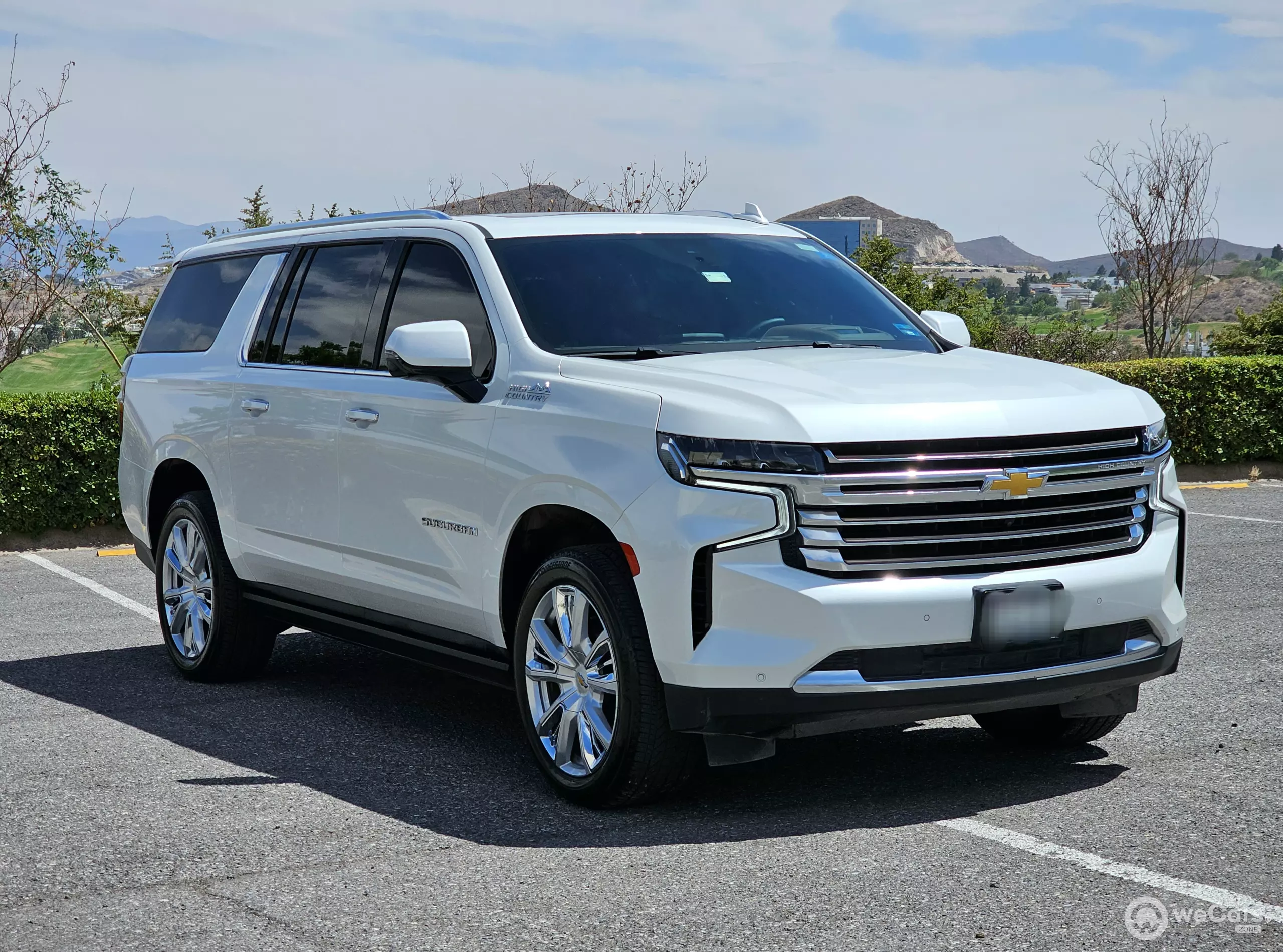 Chevrolet Suburban VUD 2023