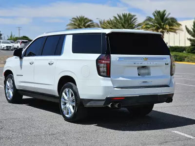 Chevrolet Suburban VUD 2023