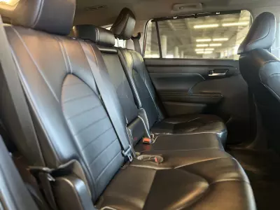 Toyota Highlander VUD 2023