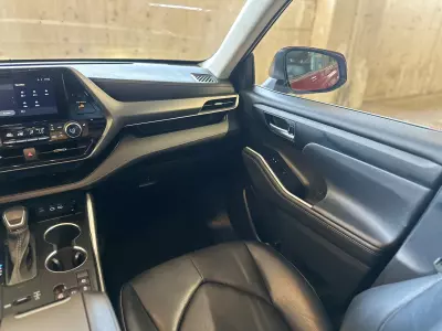 Toyota Highlander VUD 2023