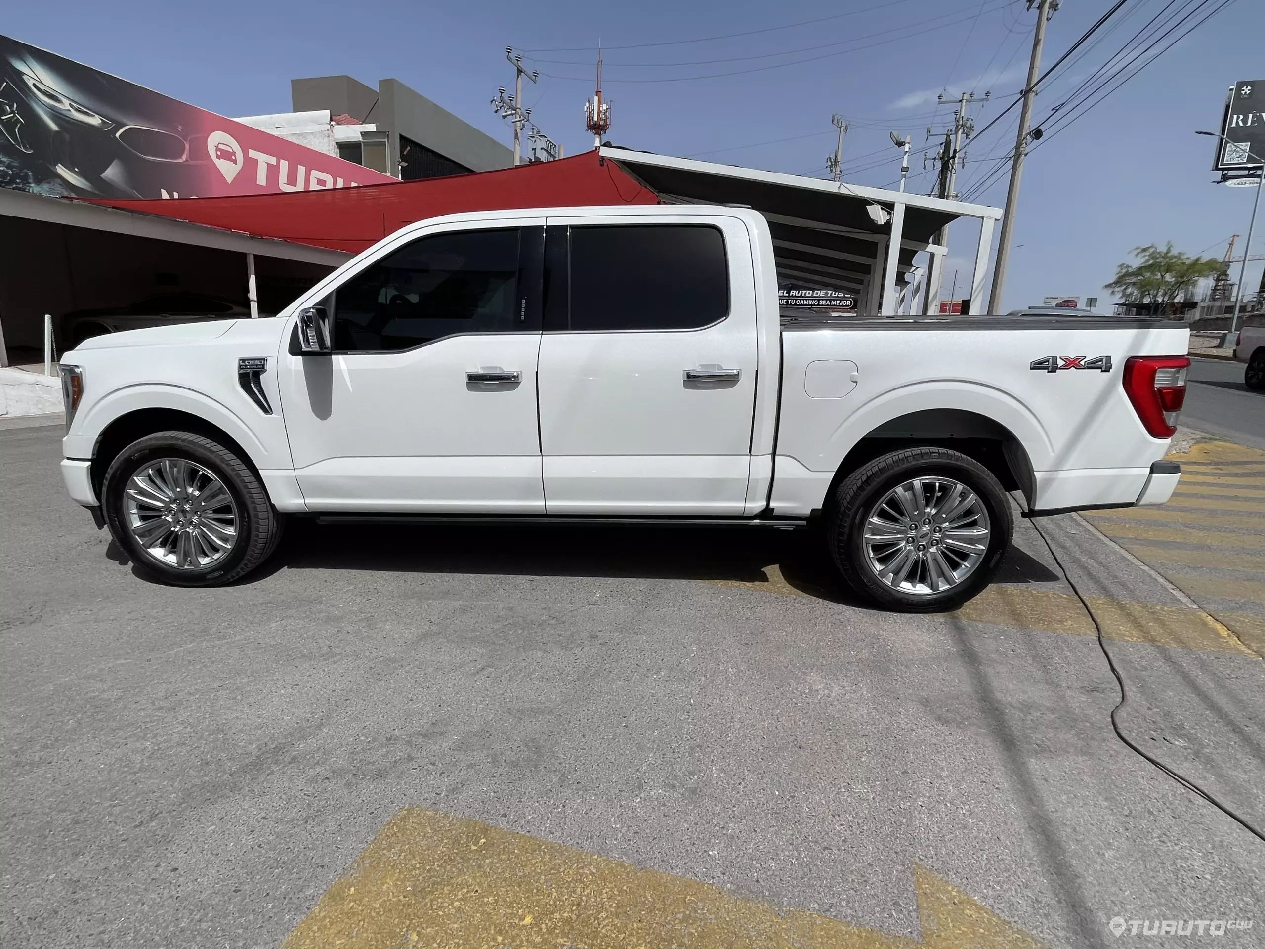 Ford Lobo Pick-Up
