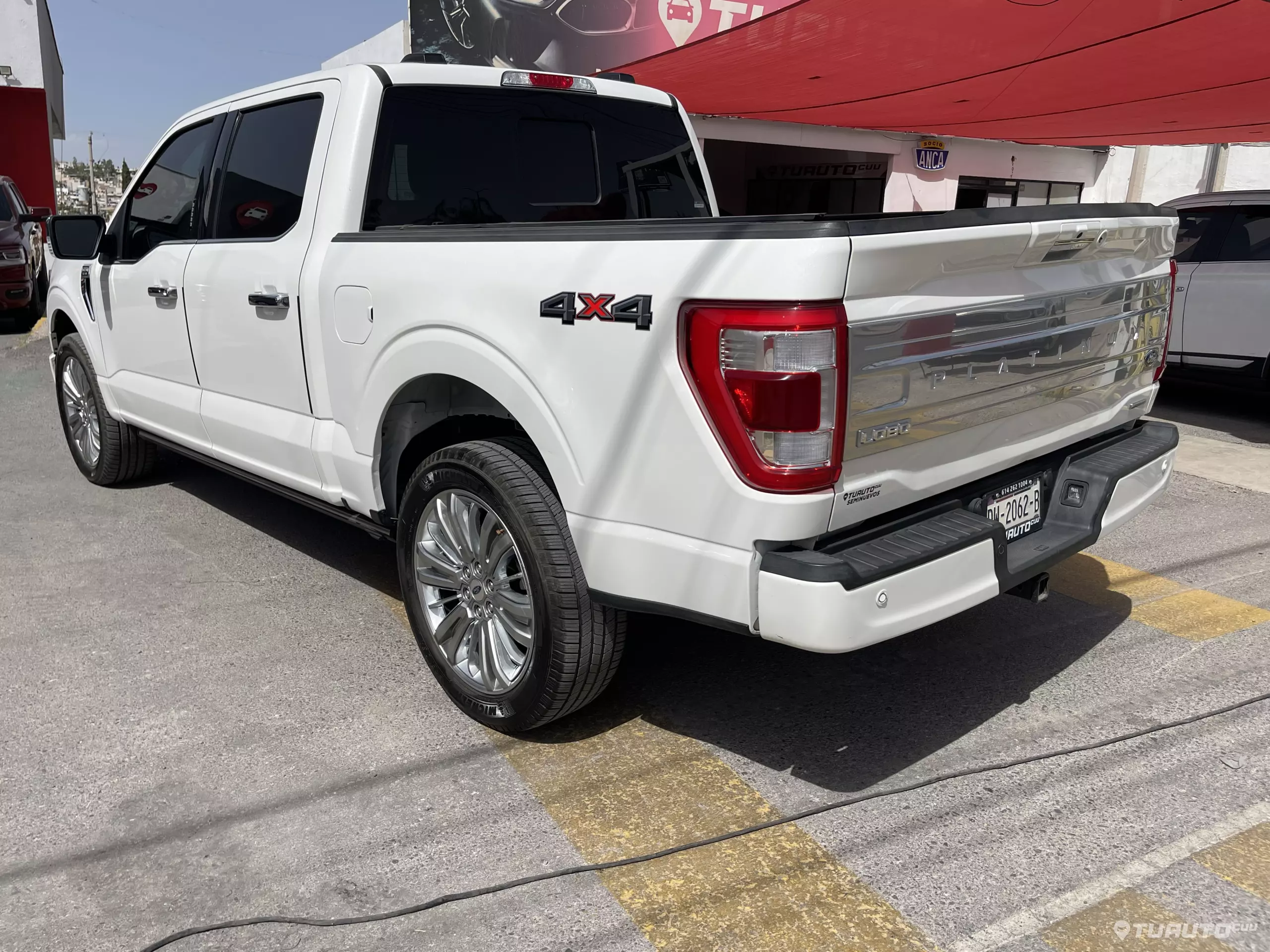 Ford Lobo Pick-Up
