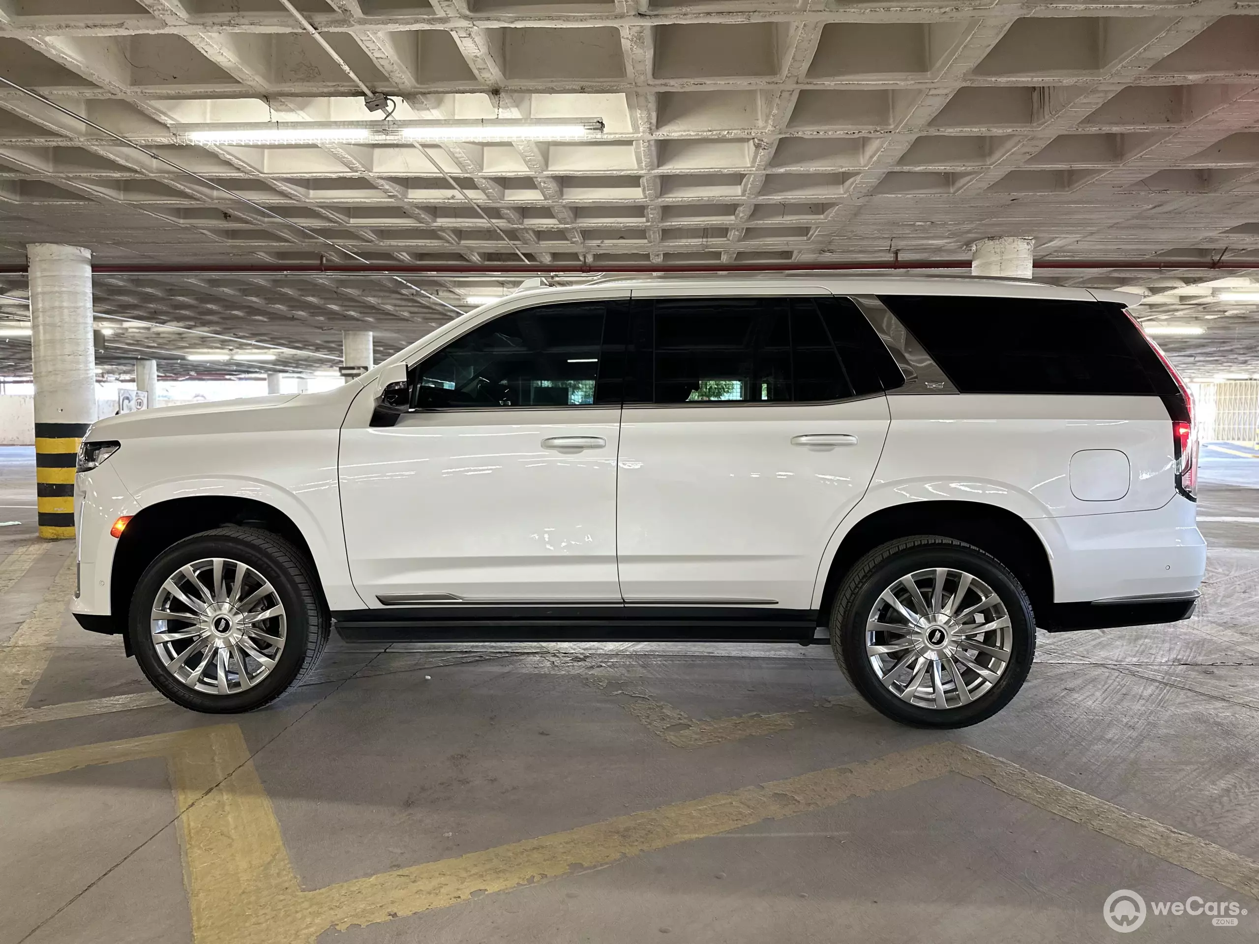 Cadillac Escalade VUD