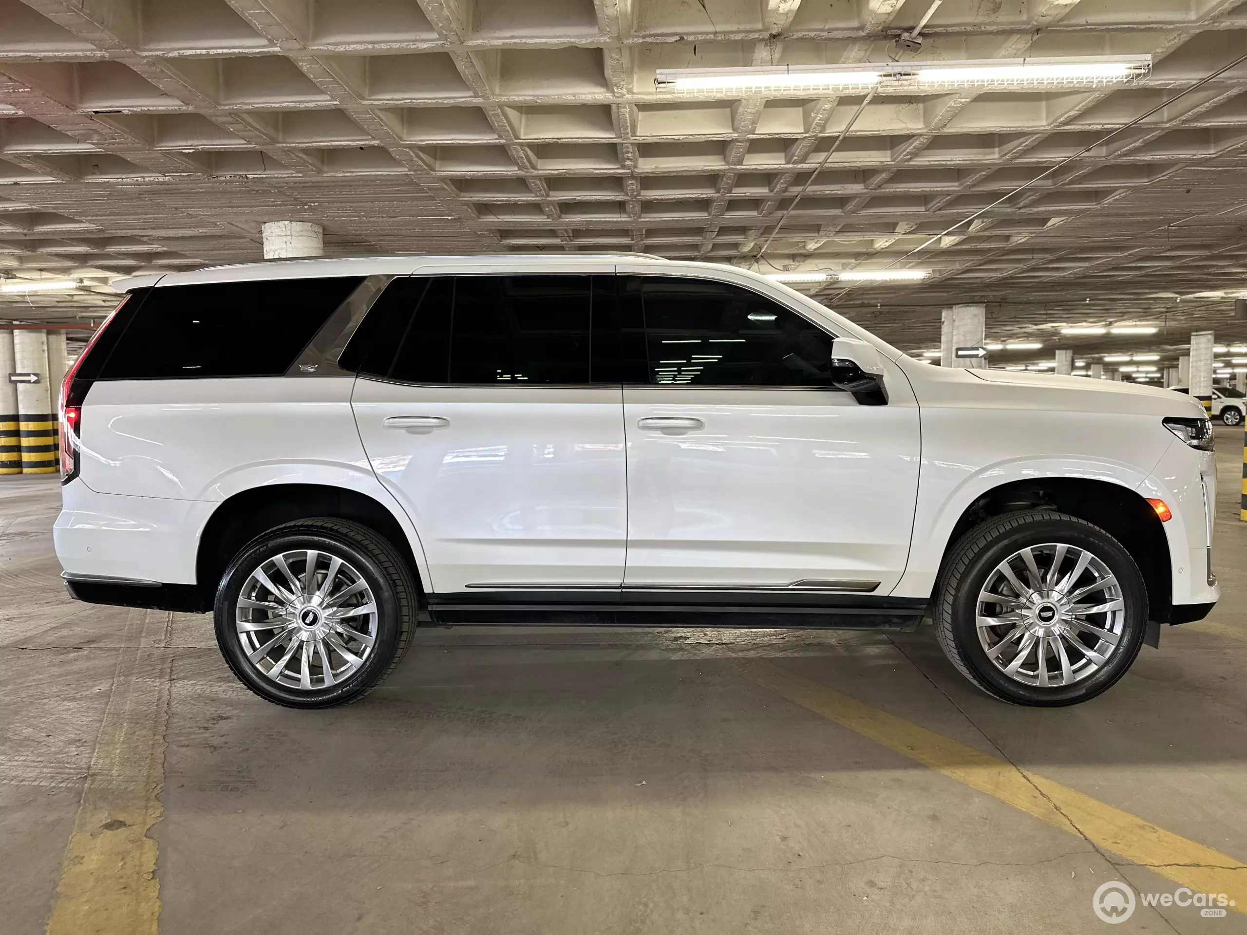 Cadillac Escalade VUD