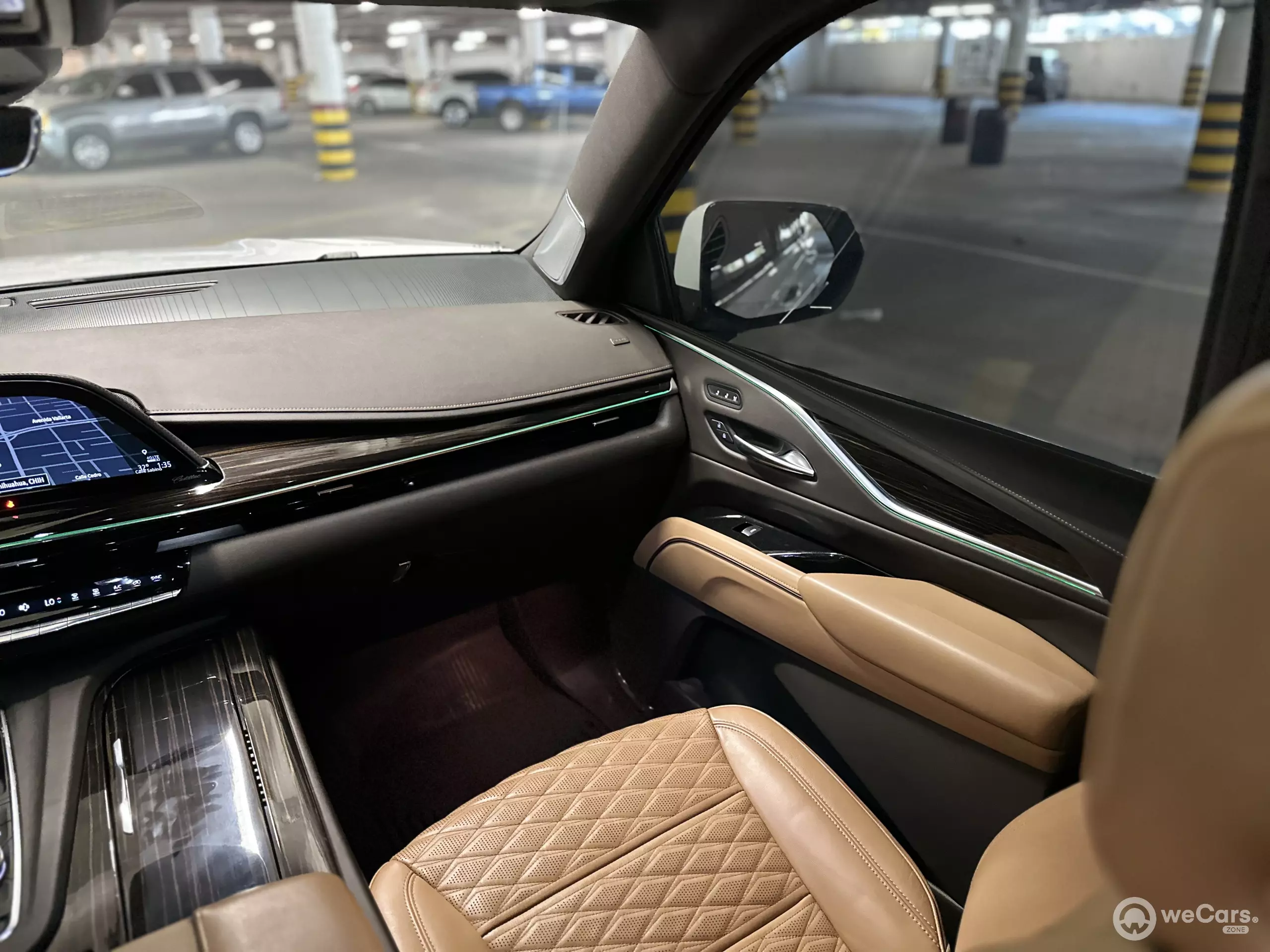 Cadillac Escalade VUD