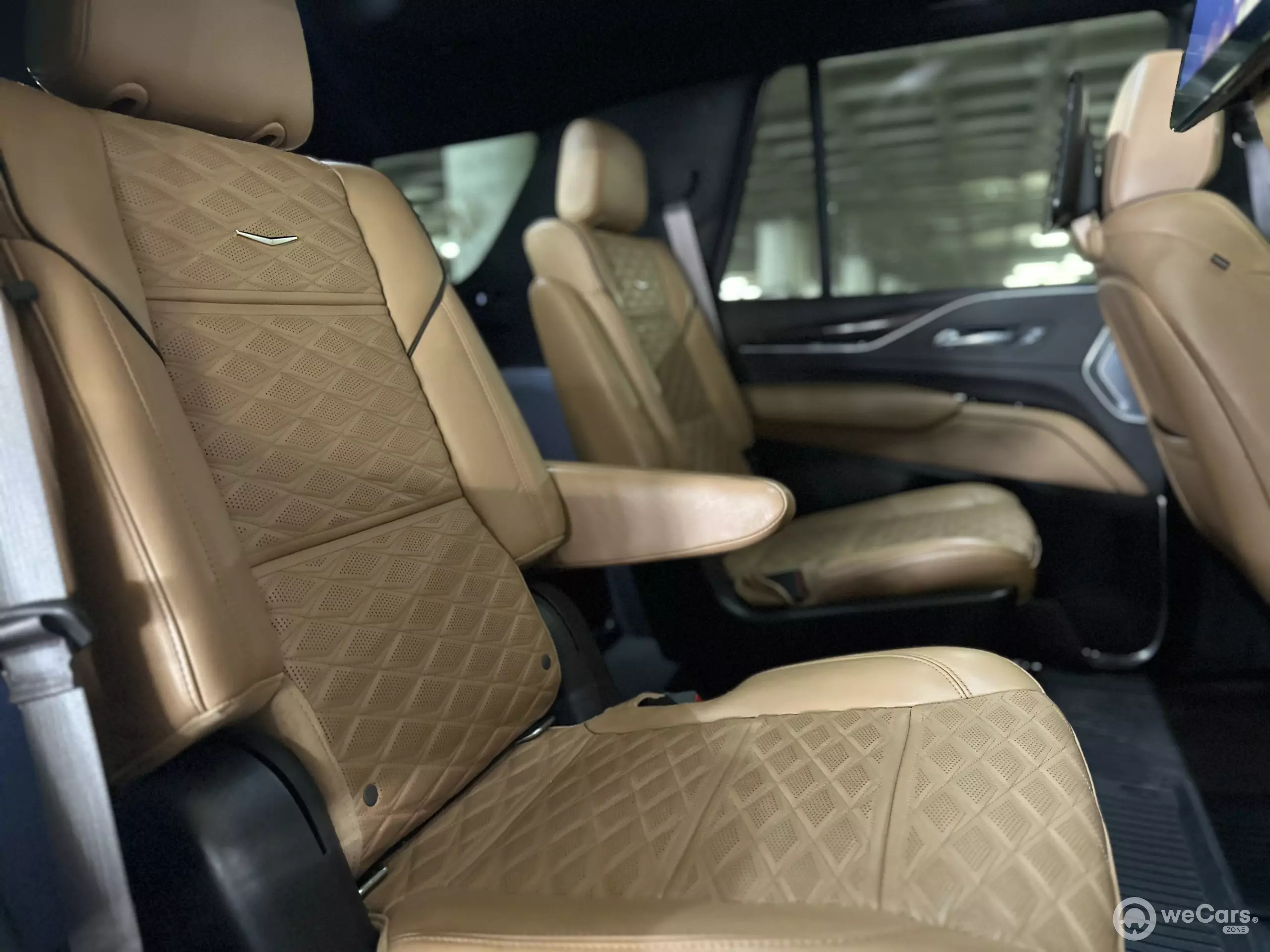 Cadillac Escalade VUD