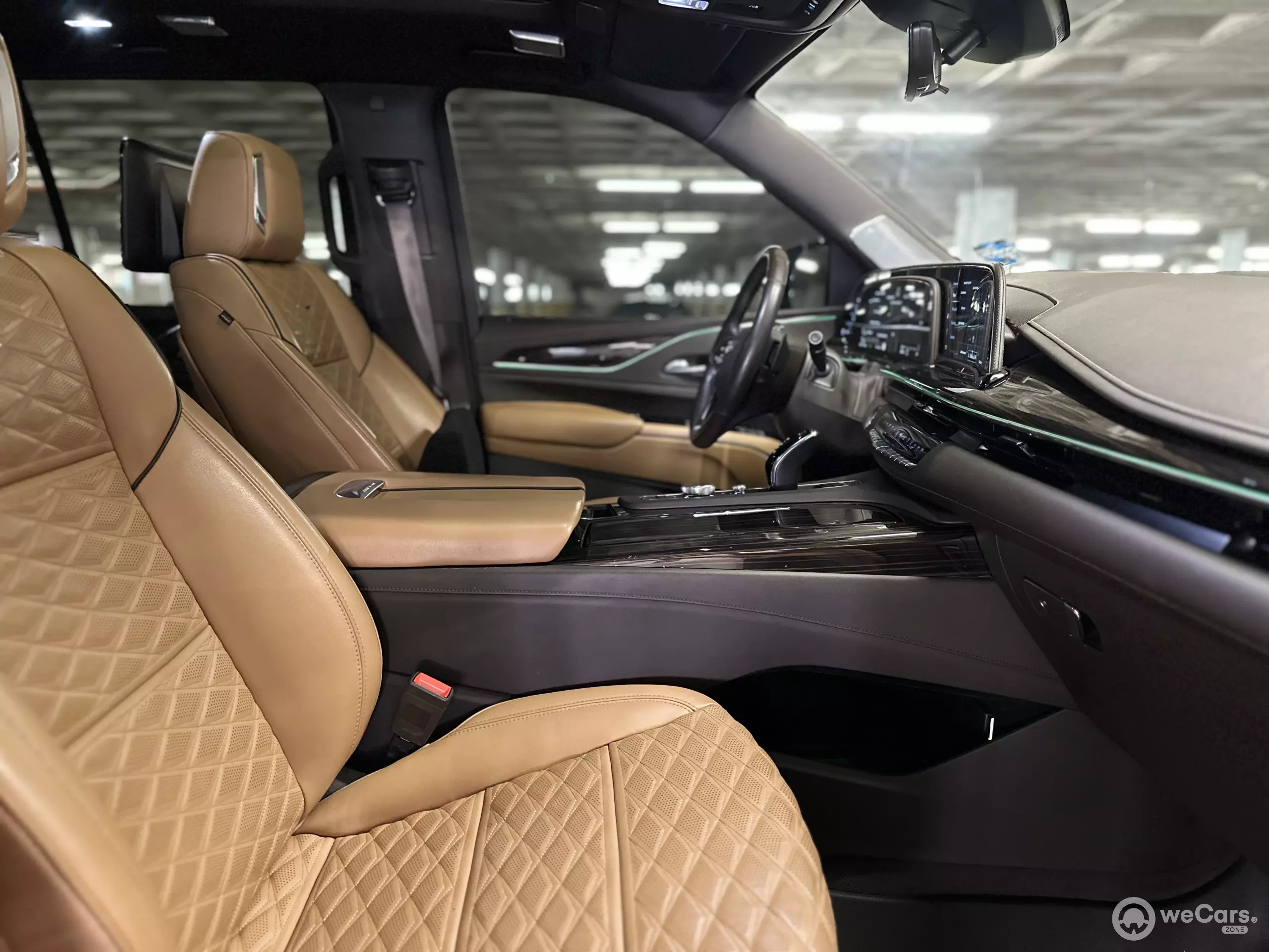 Cadillac Escalade VUD