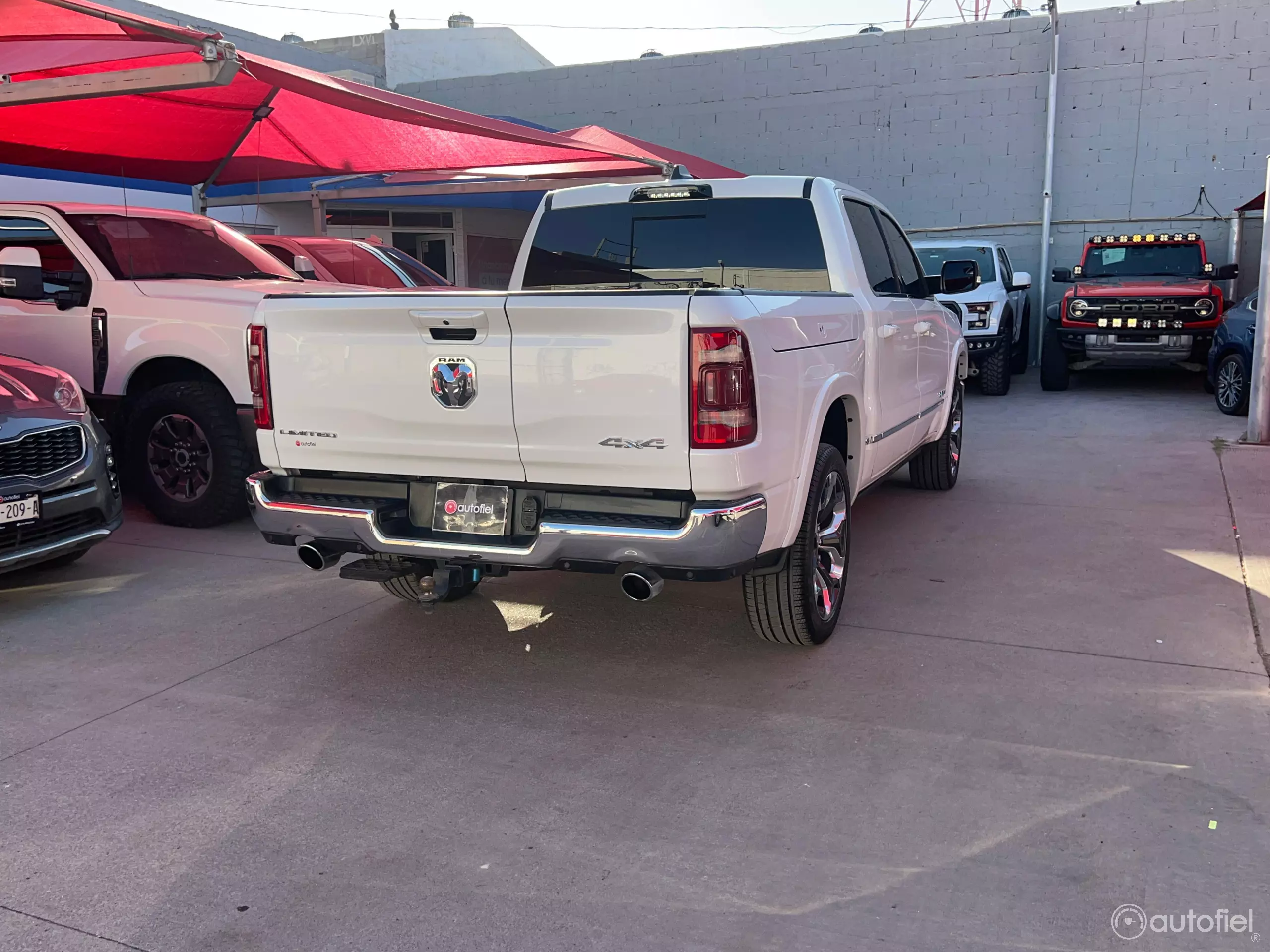 Dodge Ram 1500 Pick-Up