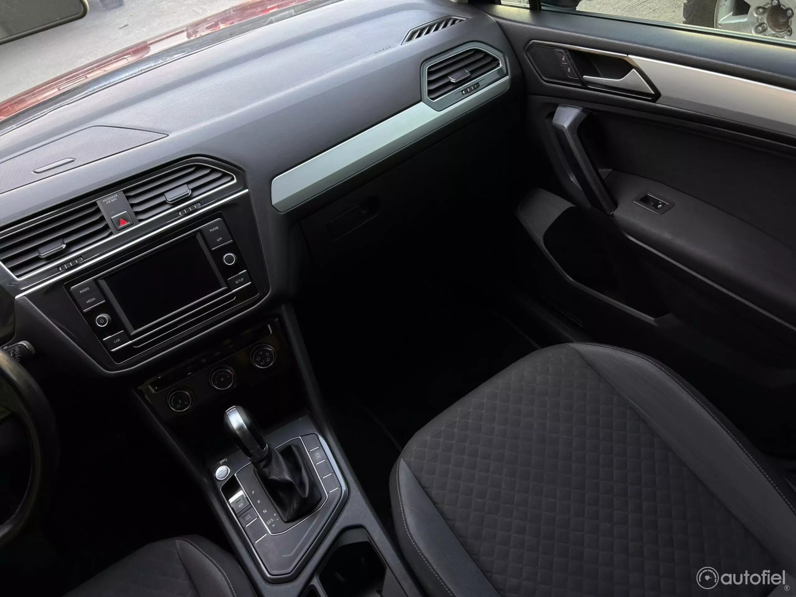 Volkswagen Tiguan VUD