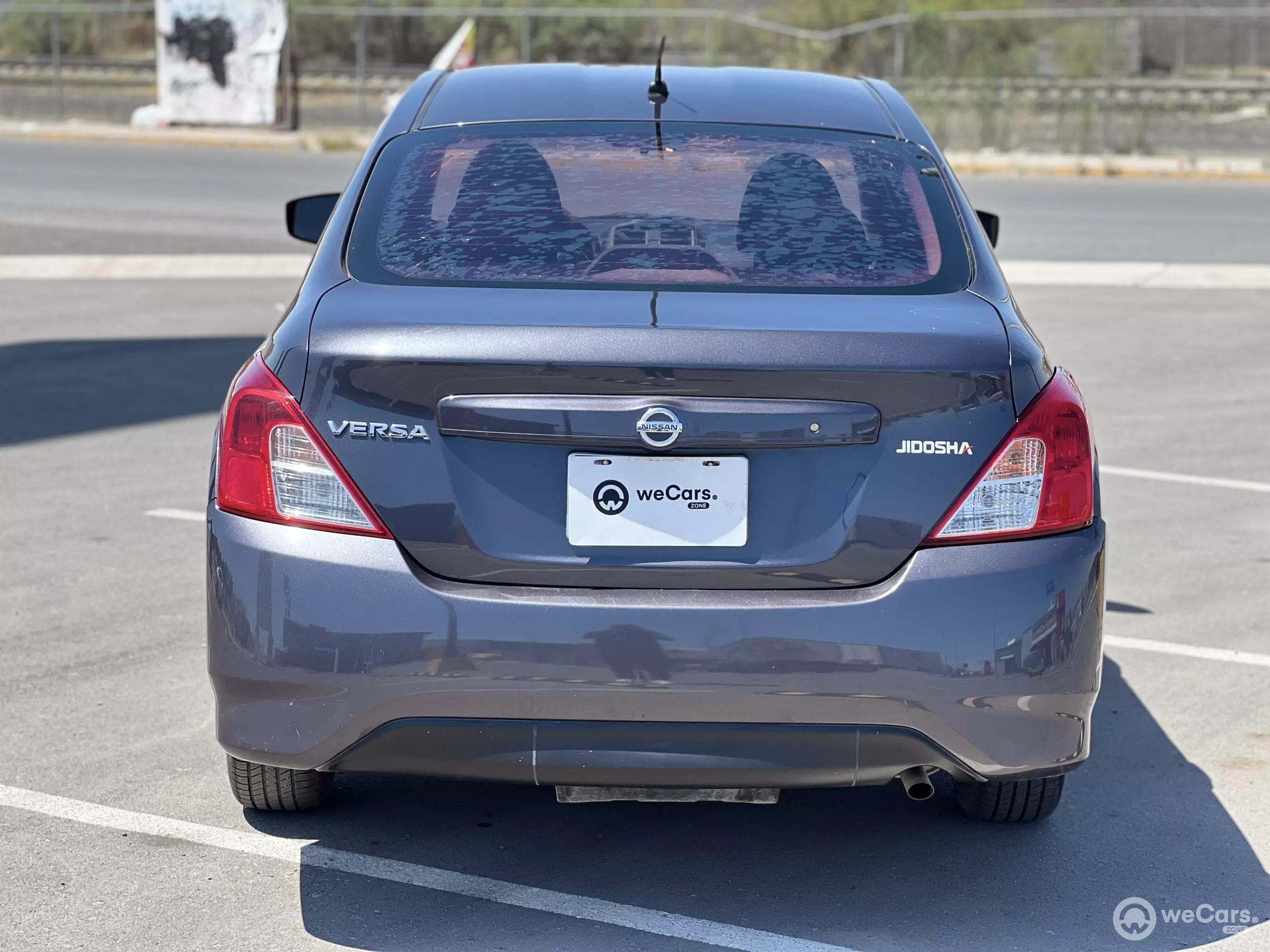Nissan Versa