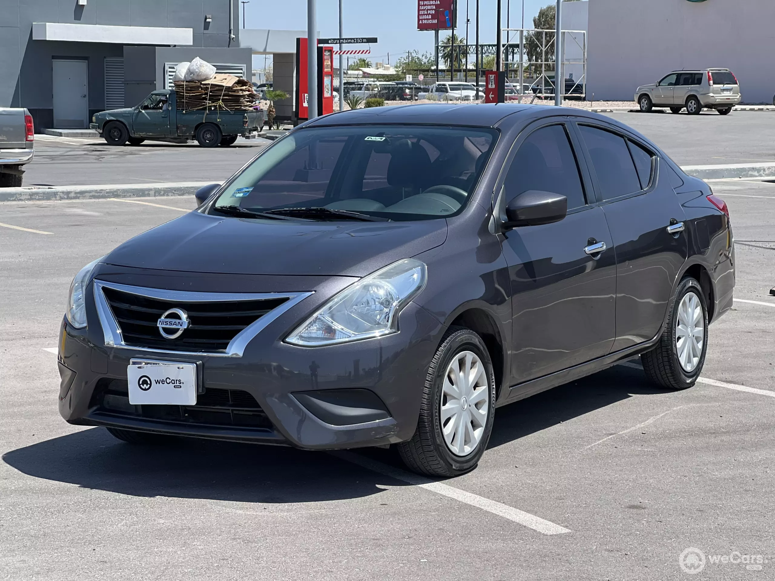 Nissan Versa