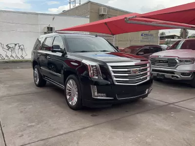 Cadillac Escalade VUD 2016