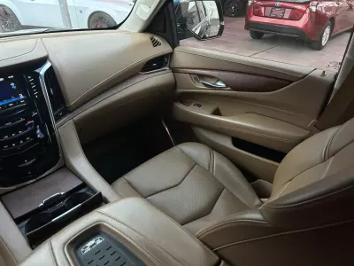 Cadillac Escalade VUD 2016