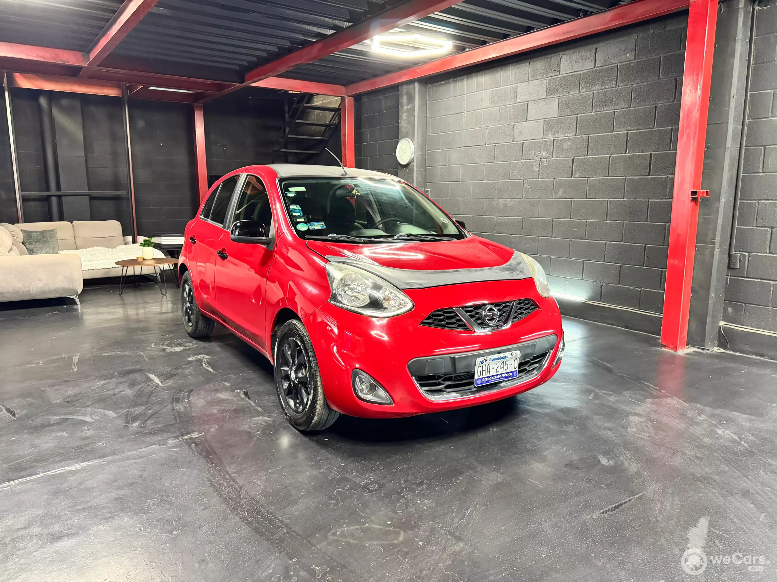 Nissan March