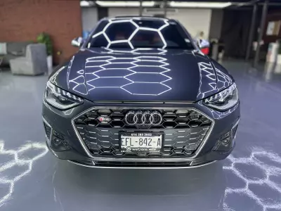 Audi A4 2021