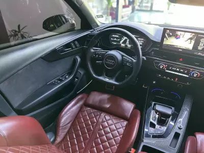 Audi A4 2021