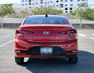 Hyundai Elantra 2019