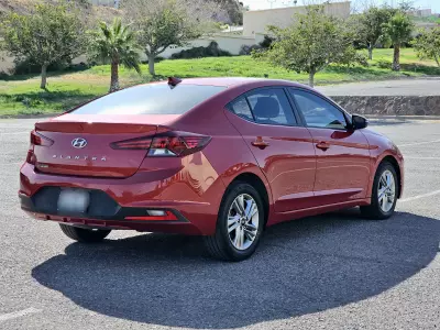 Hyundai Elantra 2019