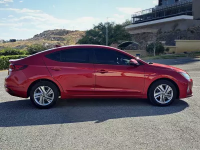 Hyundai Elantra 2019