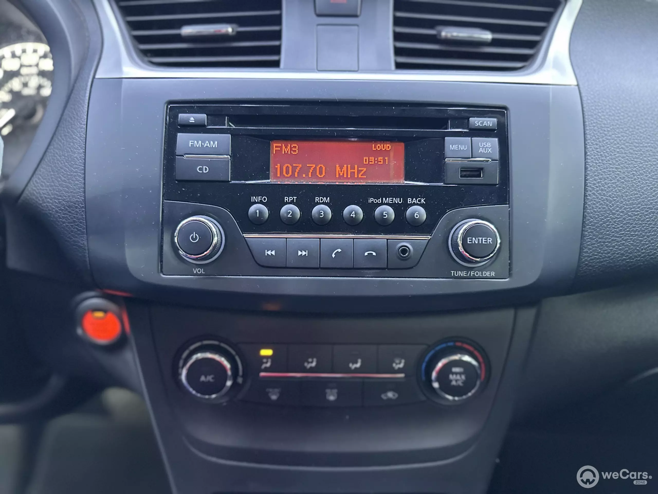 Nissan Sentra