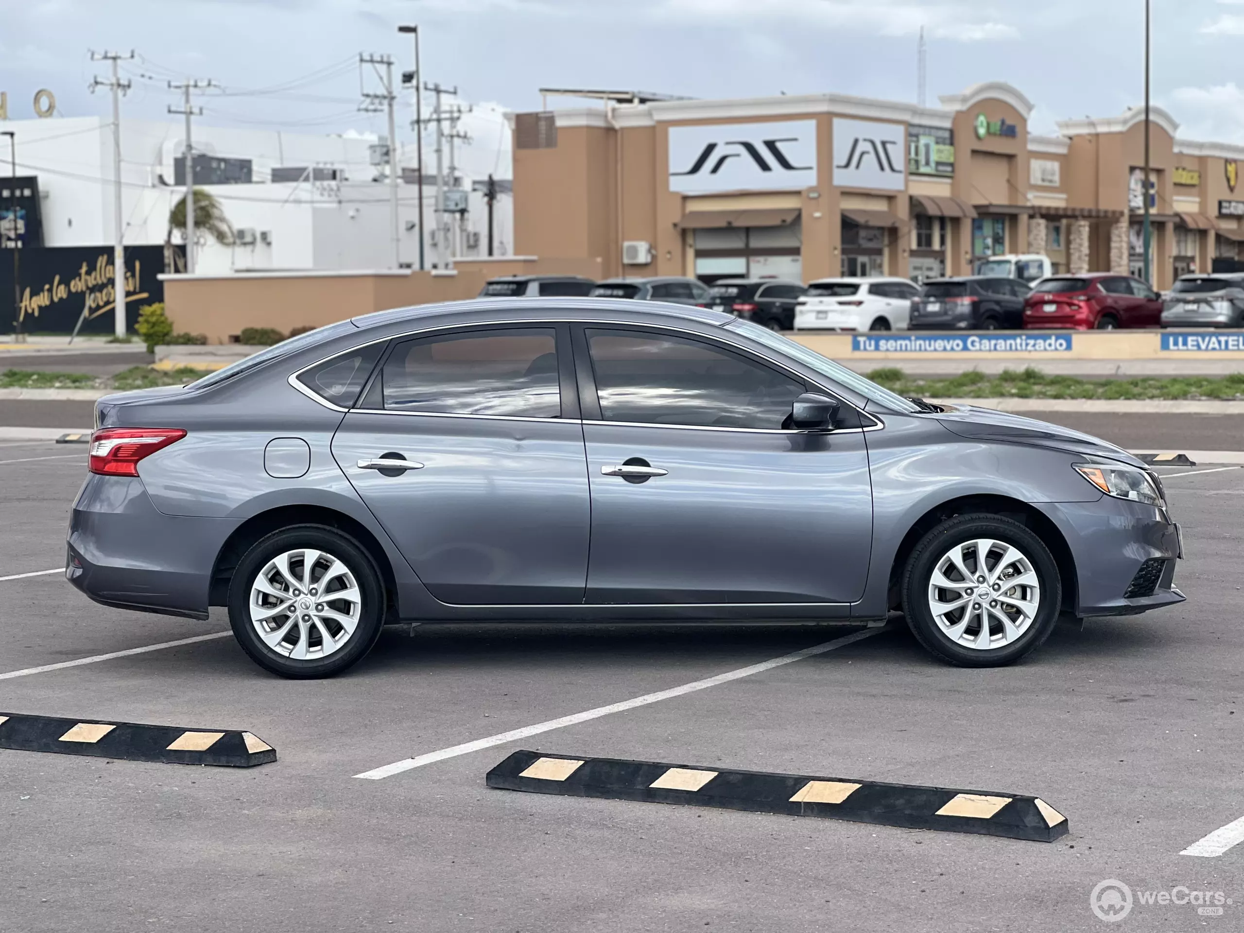 Nissan Sentra