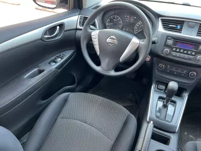 Nissan Sentra 2018