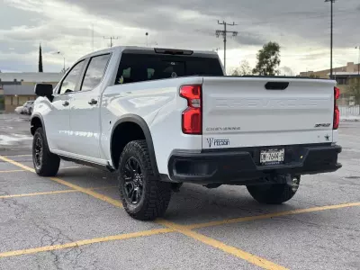 Chevrolet Cheyenne Pick-Up 2023